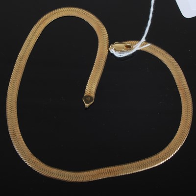 Lot 210Q - A 9ct gold necklace, 17.9g.