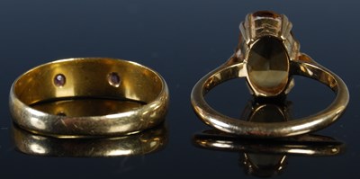 Lot 50 - An 18ct gold split pearl and garnet five stone...