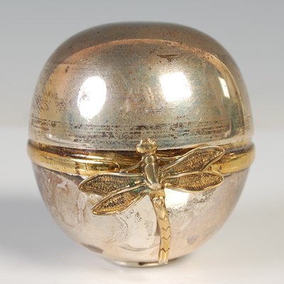 Lot 154 - An Elizabeth II silver and silver gilt...