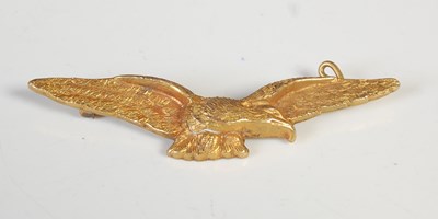Lot 548 - A 9ct gold eagle brooch, lacking pin, 3.7 grams.