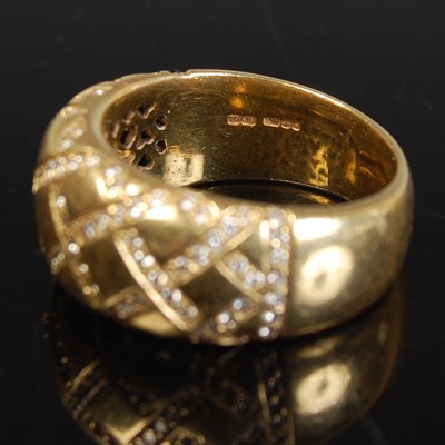 Lot 298 - An 18ct gold and diamond dress ring by Boodles,...