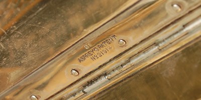 Lot 672 - A 9ct gold cigarette case, Asprey, London,...