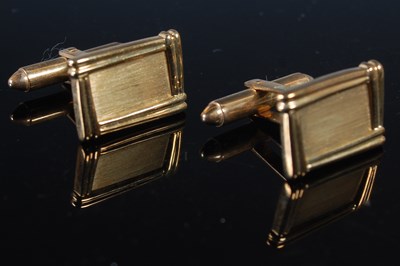 Lot 91 - A pair of 9ct gold rectangular cufflinks, 8.5...