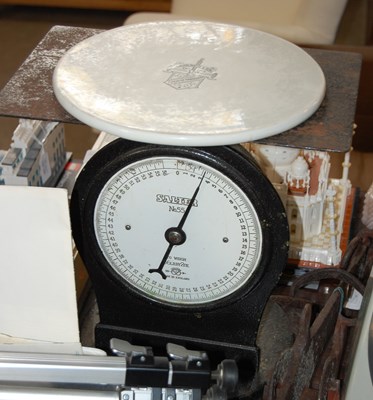 Lot 380 - A collection of assorted weighing scales