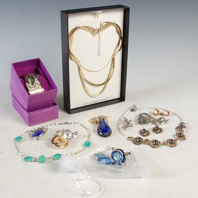 Lot 111 - A box of assorted costume jewellery, to...