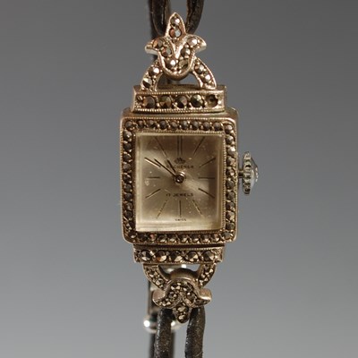 Lot 249 - A vintage ladies white metal and marcasite set...