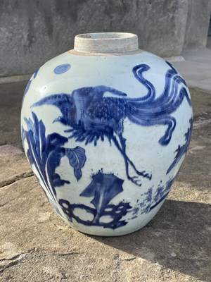 Lot 404 - A Chinese blue and white porcelain jar, Qing...