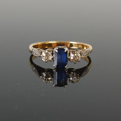 Lot 320 - A yellow and white metal synthetic sapphire...