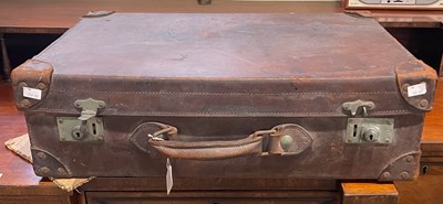 Lot 836 - An early 20th century leather travel case,...