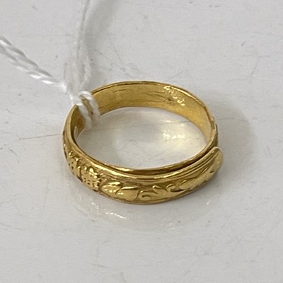 Lot 295 - A Chinese yellow metal high carat ring, ring...