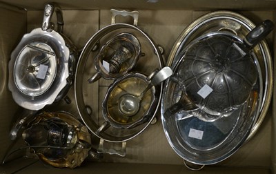 Lot 558 - A box of assorted silver plated ware to...