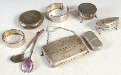 Lot 110 - A collection of assorted silver ware to...
