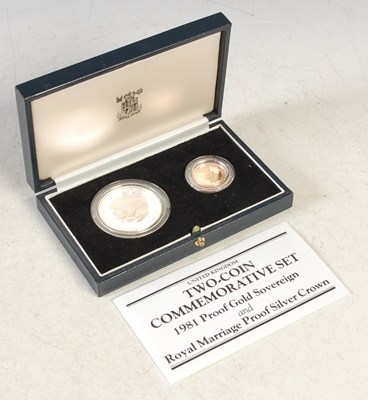 Lot 79 - A United Kingdom two coin commemorative set...