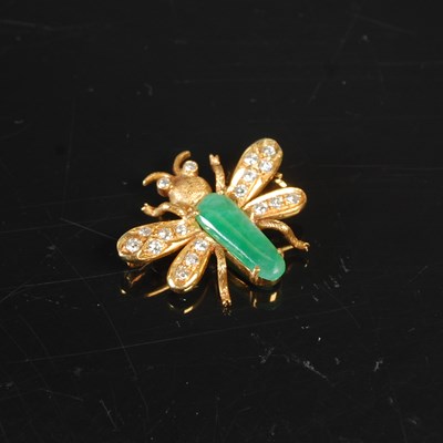 Lot 33 - A 20th century yellow metal diamond and...