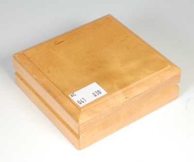 Lot 285 - Retailed by Graham Stewart, an 18ct yellow and...