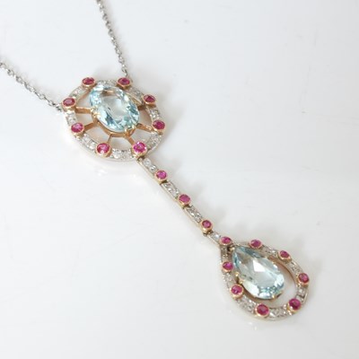 Lot 331 - An Edwardian yellow and white metal aquamarine...