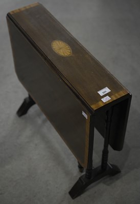 Lot 505 - An Edwardian Sunderland drop leaf table, 56cm...