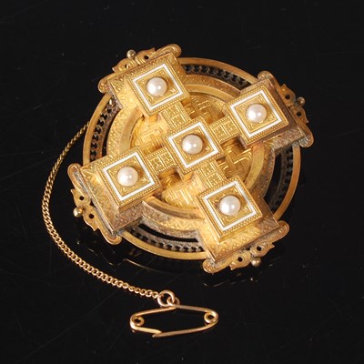 Lot 23 - A late 19th century gold, pearl and white...