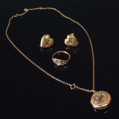 Lot 32 - A 9ct gold necklace suspending a 9ct gold...