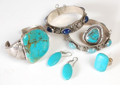 Lot 101 - A collection of Sterling silver and white...
