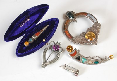 Lot 107 - Five pieces of Sterling silver and white metal...
