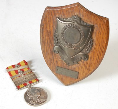 Lot 122 - A Voluntary Medical Service medal, for long...