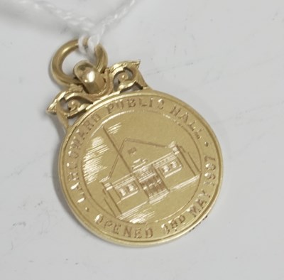 Lot 191 - An 18ct gold commemorative medal, inscribed...