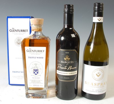 Lot 255 - A boxed bottle of Glen Turrett Highland Single...