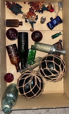 Lot 489 - A box of assorted items, to include two green...