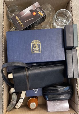 Lot 479 - A box of assorted whisky items, to include hip...