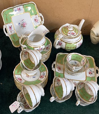Lot 378 - A 19th century / later Coalport style part...