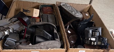 Lot 514 - Two boxes of assorted camera equipment, to...
