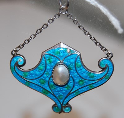 Lot 221 - An Art Nouveau silver, enamel and...