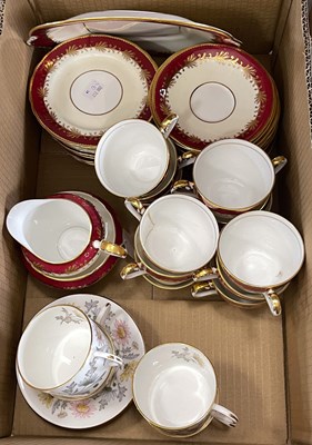 Lot 529 - A box of assorted ceramics, to include Aynsley...