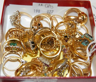 Lot 229 - A large collection of assorted yellow metal...