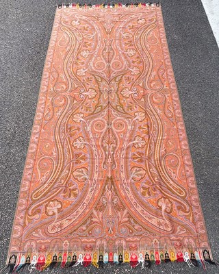 Lot 478A - A late 19th century Paisley shawl,...