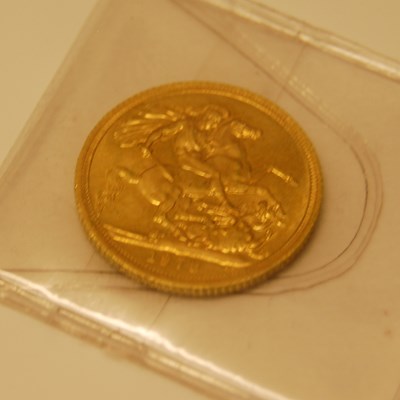 Lot 239 - An Elizabeth II gold sovereign dated 1978