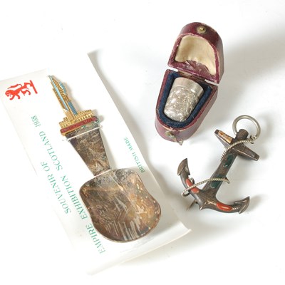 Lot 79 - A Birmingham silver thimble, in original...