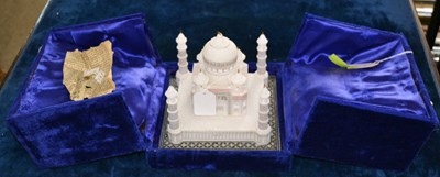 Lot 436 - A decorative alabaster Taj Mahal souvenir...