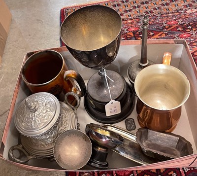 Lot 530 - A box of assorted items, to include a copper...