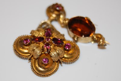 Lot 267 - A Victorian yellow metal quatrefoil shaped...