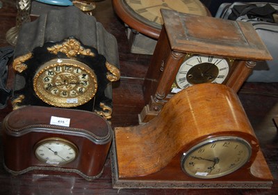 Lot 415 - A group of four assorted mantel clocks