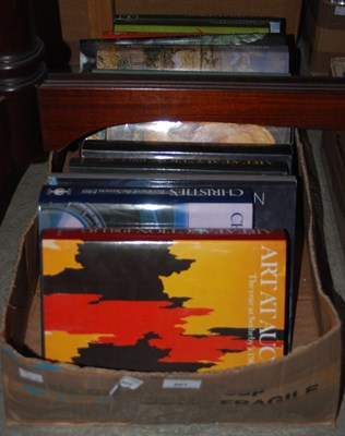 Lot 601 - A box containing various auction yearbooks and...