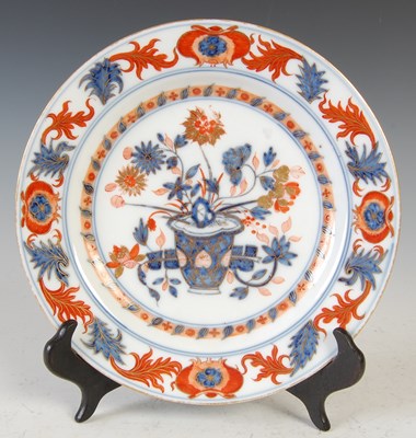 Lot 633 - A rare 18th century Meissen porcelain plate