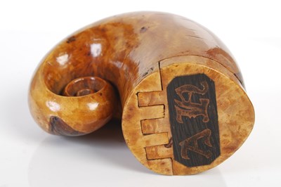 Lot 294 - A Scottish burr wood snuff mull
