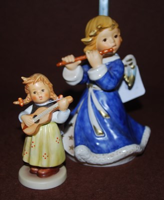 Lot 410 - Two Goebel figures, 'Weihnacht' and 'RE98'.