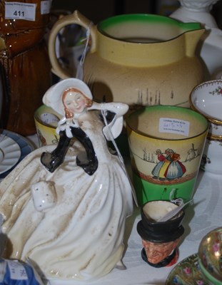 Lot 415 - A group of Royal Doulton ceramics to include a...
