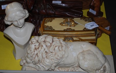Lot 450 - A composite trinket box with gold-coloured...