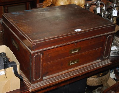 Lot 495 - A Mappin & Webb mahogany cased part canteen of...