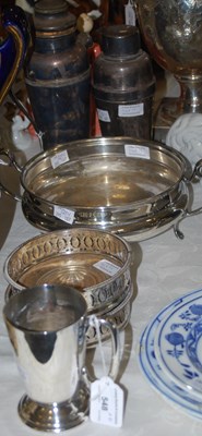 Lot 548 - A collection of EP and mixed metalware...